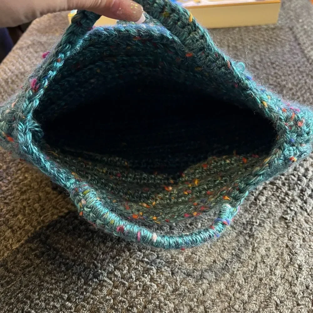 Hand Crafted Hand Purse - Picture 6 of 6